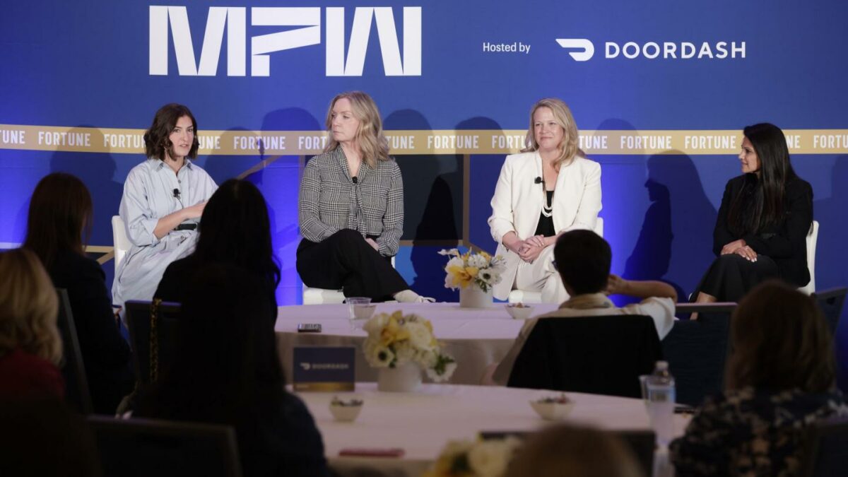 Fast-food and delivery companies are increasingly incorporating AI tools into workflows for workers.