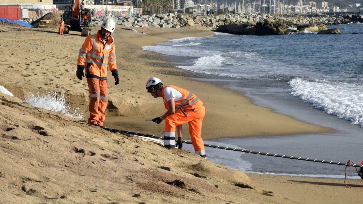 The 2Africa submarine cable arrives in Barcelona, Spain on October 25, 2022. (Photo: David Oller/Europa Press/Getty Images)