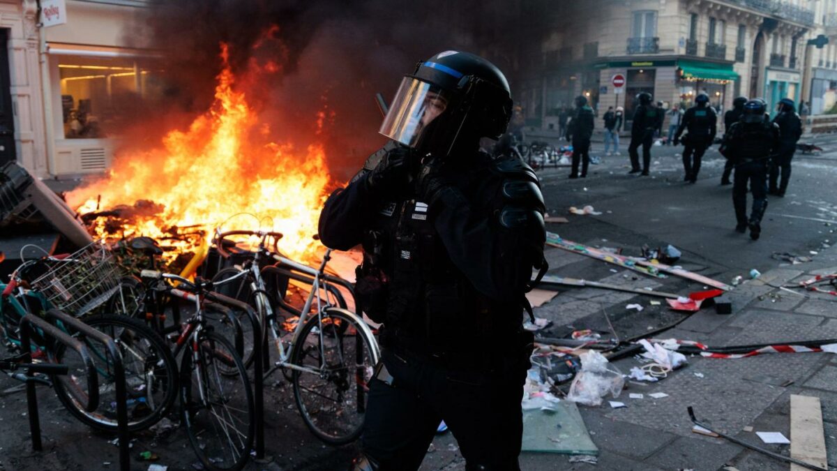 Stocks sell off globally as France imposes riot curfews and Saudi Arabia cancels ‘Davos in the Desert’
