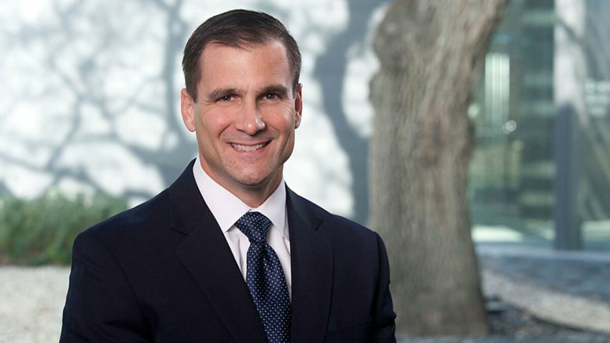Portrait of Jeff DiLullo, Chief Region Leader of Philips North America